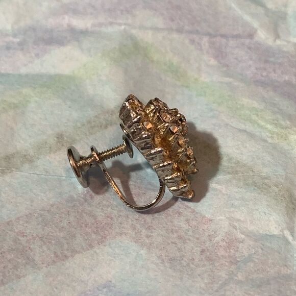 Vintage Rhinestone Heart Earrings - Picture 3 of 3